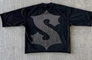saints b Acid Wash Cropped Long Sleeve Tee